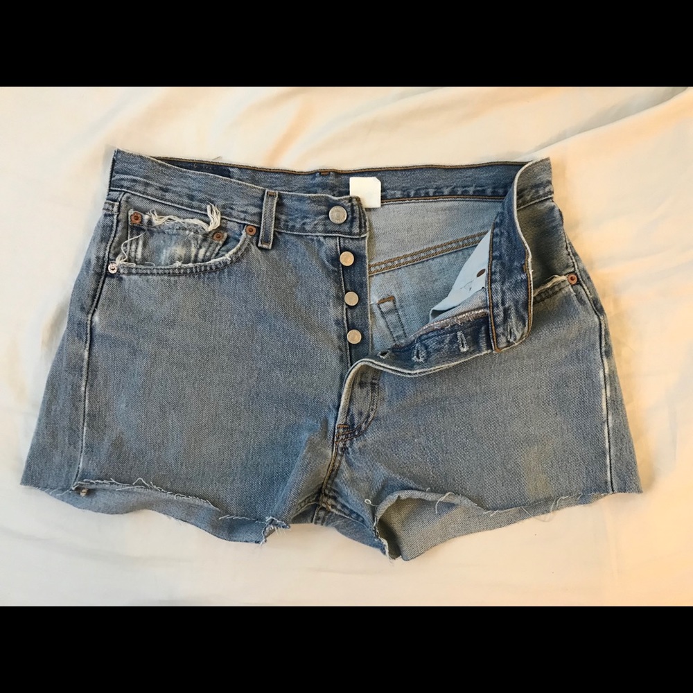 Vintage Levi’s shorts